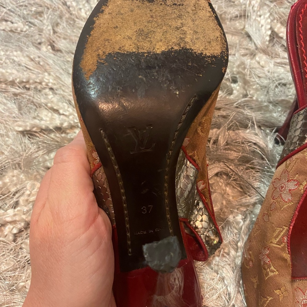 Louis Vuitton Cherry Blossom Heels - Size 7 🌸 - Picture 6 of 6